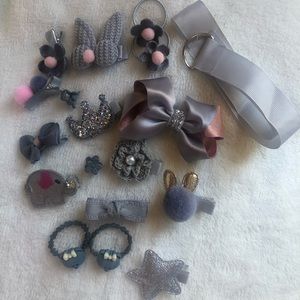 Adorable girl’s hair clip set